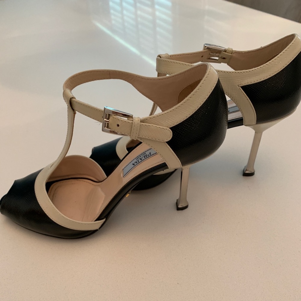 Prada TStrap Peep Toe Heels. So 6.5